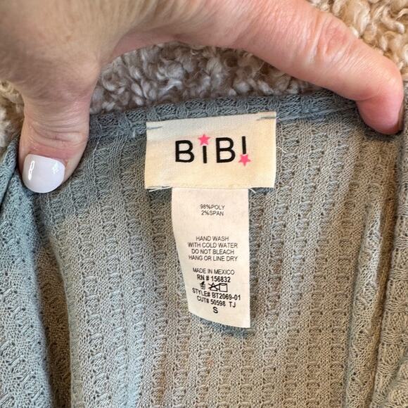 Cold Shoulder Waffle Thermal Top - Long Sleeve Sage | Small NWT - Picture 5 of 5